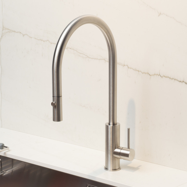 QUADRO 1홀 데크형 주방수전 697.00AS (PULL-OUT SHOWER) 이미지